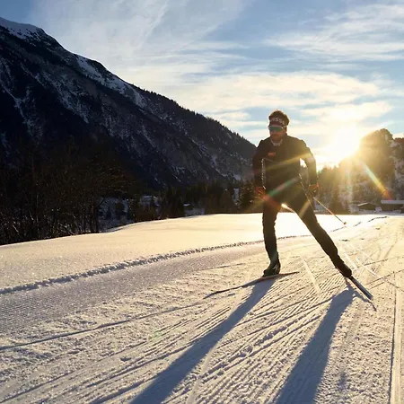 Homes Casa Partnun 2-9 *