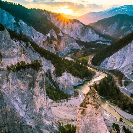 Homes Casa Partnun 2-9 Daire