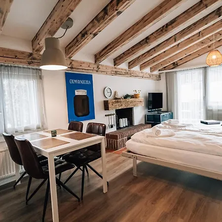 Homes Casa Partnun 2-9 لاكس